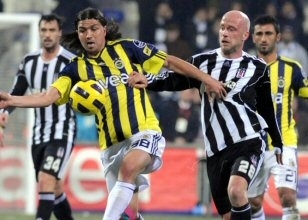 �n�n�'de F.Bah�e g�l�yor