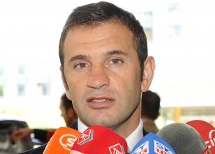''Kaybetmeyen bir tak�m� yenmek...''