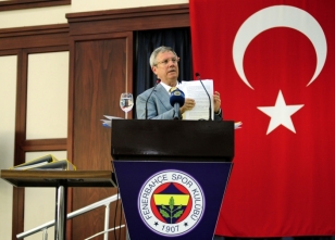 Aziz Y�ld�r�m'dan tarihi 'havuz' resti!