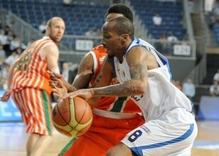 Anadolu Efes finale g�z k�rpt�
