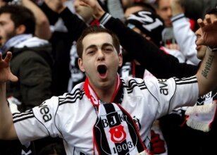 Portekiz'de 'Yeter Demir�ren' sesleri