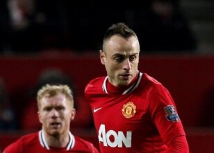 Berbatov'dan �a��rtan d�n��