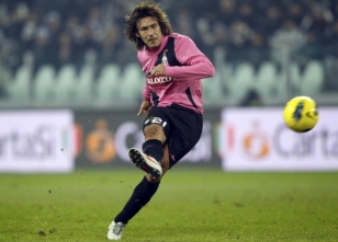 'Pirlo, Milan'a 2 gol ats�n'