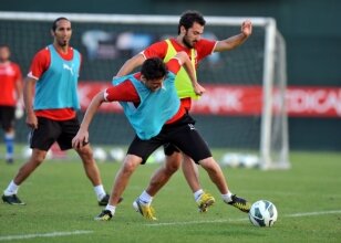 Antalyaspor 3 eksikle �al��t�