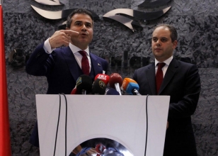 Suat K�l��, g�revini Akif �a�atay K�l��'a devretti