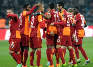 G.Saray'dan yeni yl hediyesi!