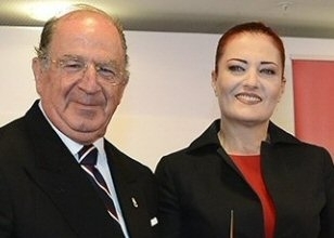 Candan Er�etin, ba�kan yard�mc�s� oldu