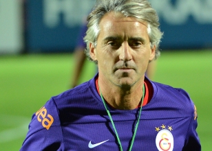 Roberto Mancini o s�rprizi yapmad�