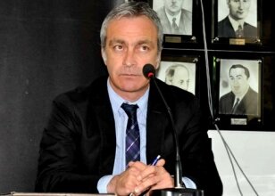 Be�ikta�'ta �zen'in kontrat detaylar� a��kland�!