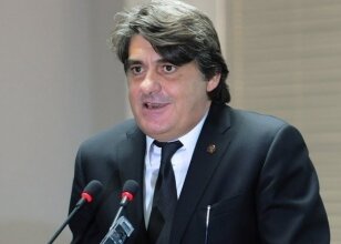 Be�ikta�'ta yeni ba�kan aday� Adal�! 