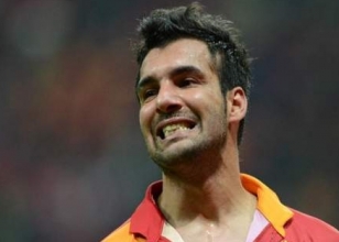 Galatasaray'dan Engin Baytar a��klamas�!