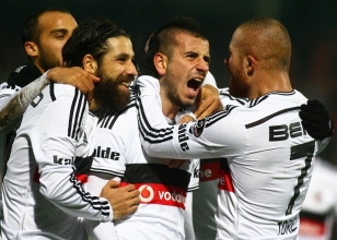 Zirvenin sahibi Be�ikta�! 