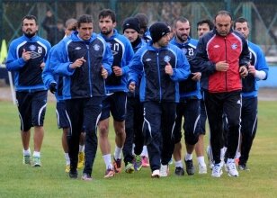 Adana Demirspor'da y�zleri g�ld�ren geli�me