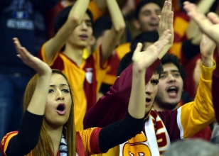 Galatasaray tarihi aklamay kaldrd!