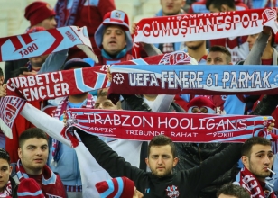 Trabzonspor taraftar�na F.Bah�e uyar�s�!