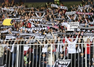 Be�ikta� kadrosunda iki s�rpriz 