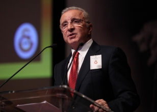 O olay avukat�n paras�n� Aysal �demi�! 