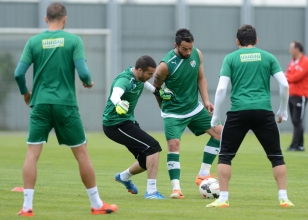 Bursaspor'da b�y�k revizyon kap�da...