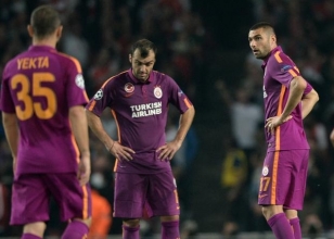 G.Saray Londra'da dald...