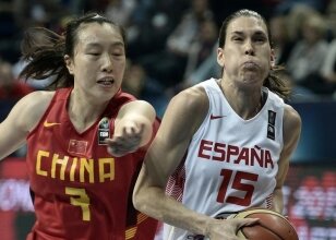 �spanya, yar� finalde Periler'e rakip oldu!