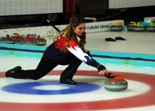 Curling heyecan� Erzurum'da ba�lad�
