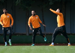 Galatasaray'da g�zler lige �evrildi 
