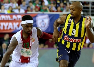 Fenerbah�e zor deplasmanda kazand�!