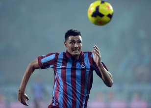 Cardozo, 'Cardozo gibi' oynamaya ba�lad�! 