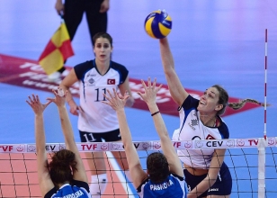 �lbank, evinde set vermedi!