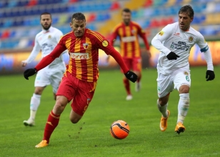 Bobo gollerine devam ediyor