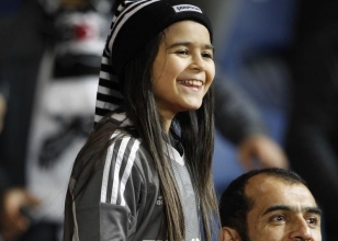 Be�ikta� taraftar�ndan Galatasaray iste�i