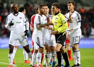 Adem'den Necip'e �vg�! '�ok iyi oynad�'