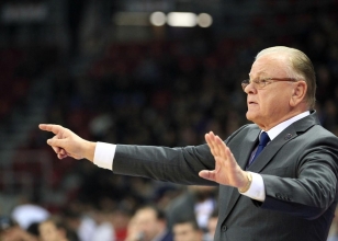 Anadolu Efes'in evindeki son ma��