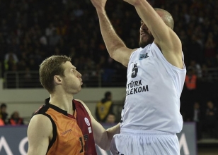 G.Saray'a ula��lam�yor!