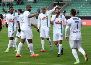 Rize'den evinde 'demir' gibi galibiyet