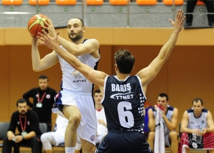 Telekom yabanc�lar� ile kazand�!