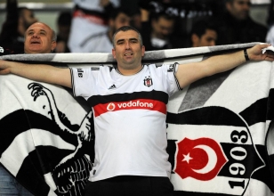 Be�ikta� taraftara te�ekk�r etti! �zel...