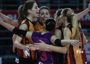 G.Saray, ilk ma�ta Kom�u'yu devirdi!..