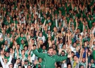 Bursa'n�n erkek taraftarlar� tak�ma hasret!