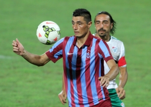 Avni Aker'de kritik randevu