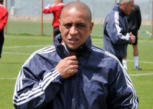 Roberto Carlos'tan transfer sinyali