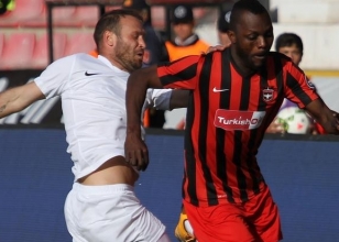 Antep'e 3 puan Chibuike'den