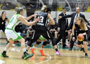 Be�ikta�'a �stanbul �niversitesi'nden darbe!