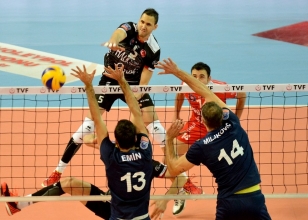 F.Bah�e, Halkbank'a yine di� ge�iremedi