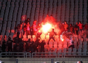 '3 bin holigan' stada giremiyor