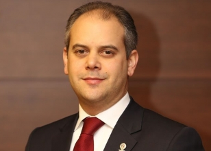 Fenerbah�e'ye bakandan kutlama