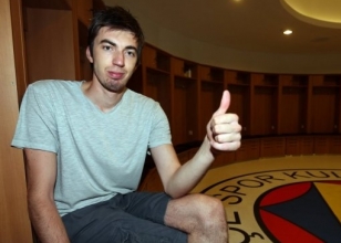 F.Bah�e'de s�rpriz ayr�l�k!