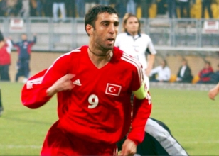 Hakan ��k�r'den beri g�lemiyoruz