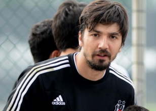Tolga Zengin Avni Aker'de ilk kez!