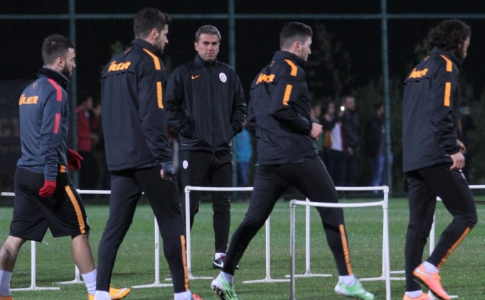 Hamzao�lu i�aret etti! Kritik uyar�...